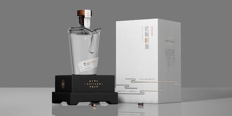 悟境創(chuàng)意丨匠心造物，酒韻天成——匠人酒業(yè)白酒包裝設計的哲學與美學