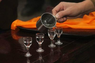 原漿酒 新酒初成，并非佳飲